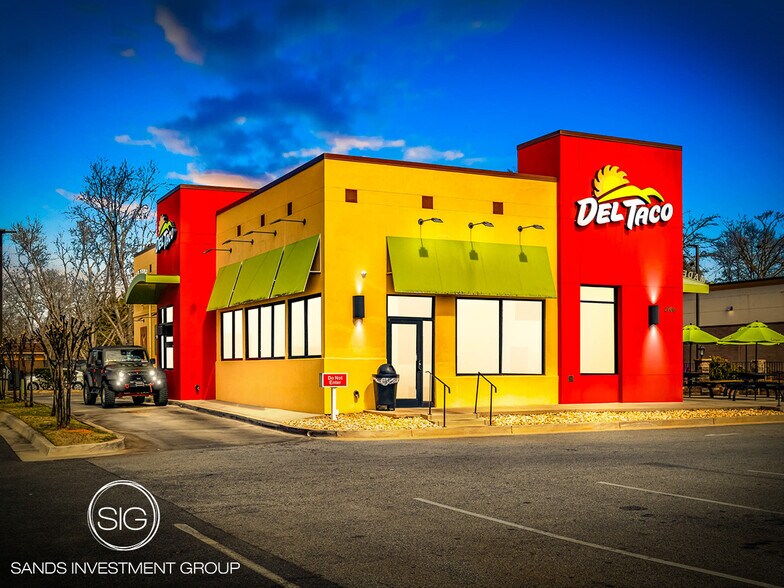 Primary Photo Of 2766 Watson Blvd, Centerville Fast Food For Lease