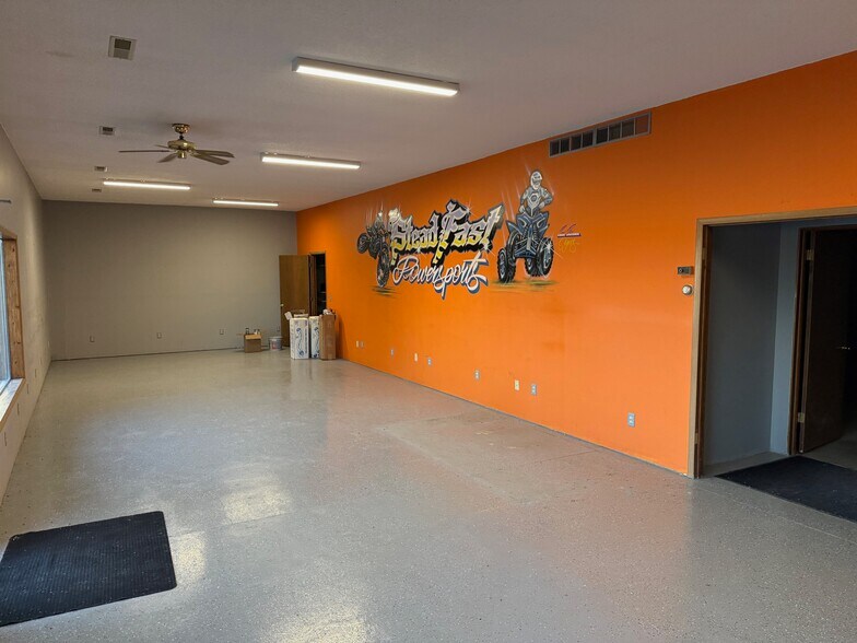 More Photos Of 23396 120th Ave, Mediapolis Flex For Sale