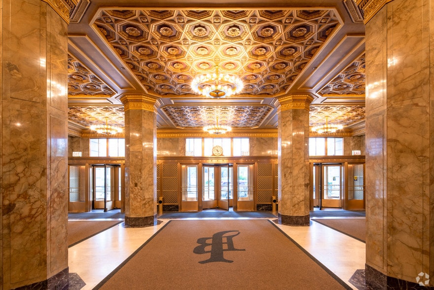 More Photos Of 35 E Wacker Dr, Chicago Office For Lease