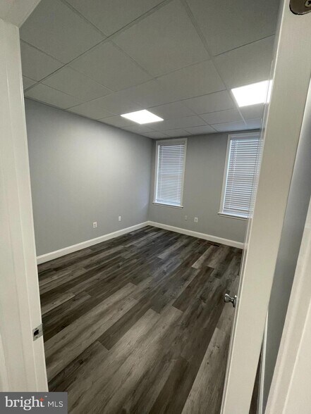 More Photos Of 517 Scott St, Baltimore Storefront Retail Office For Lease