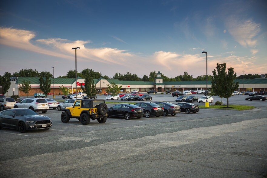 650 S Bay Rd, Dover, DE 19901 For Lease