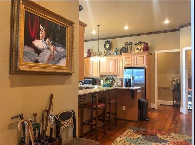 More Photos Of 124 E Austin St, Jefferson Restaurant For Sale