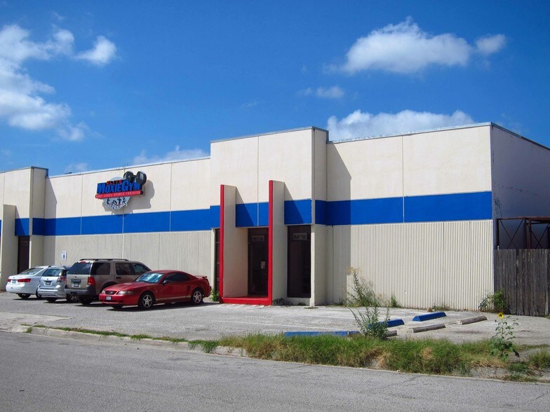 More Photos Of 2410 Boardwalk St, San Antonio Light Distribution For Lease