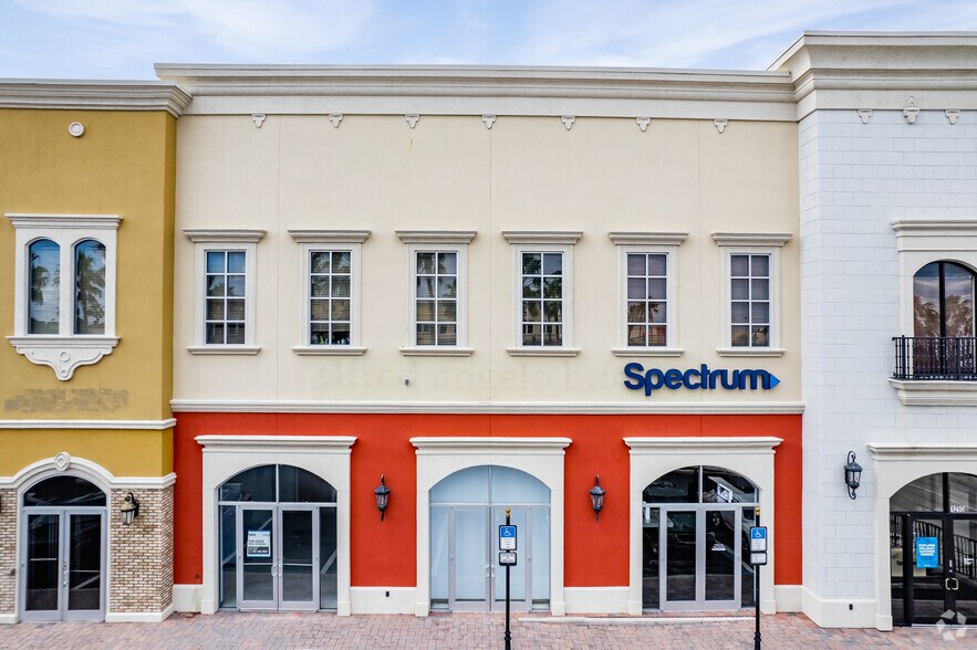 More Photos Of 293 E Altamonte Dr, Altamonte Springs Unknown For Lease