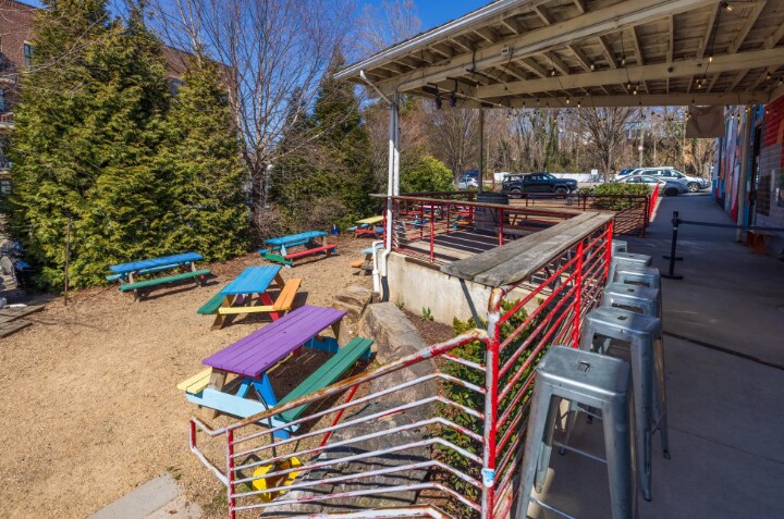 More Photos Of 32 Banks Ave, Asheville Flex For Lease