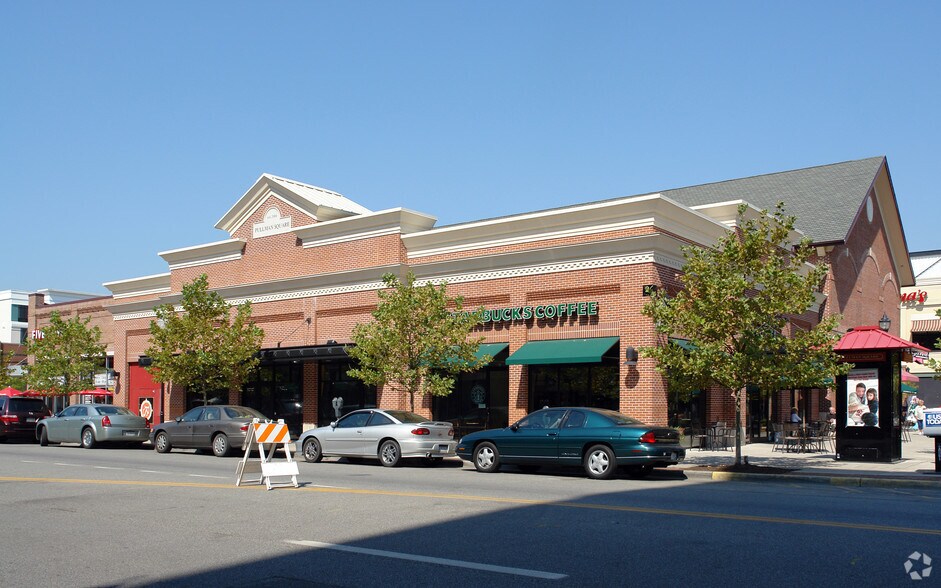 More Photos Of 220 Ninth Ave, Huntington Unknown For Lease