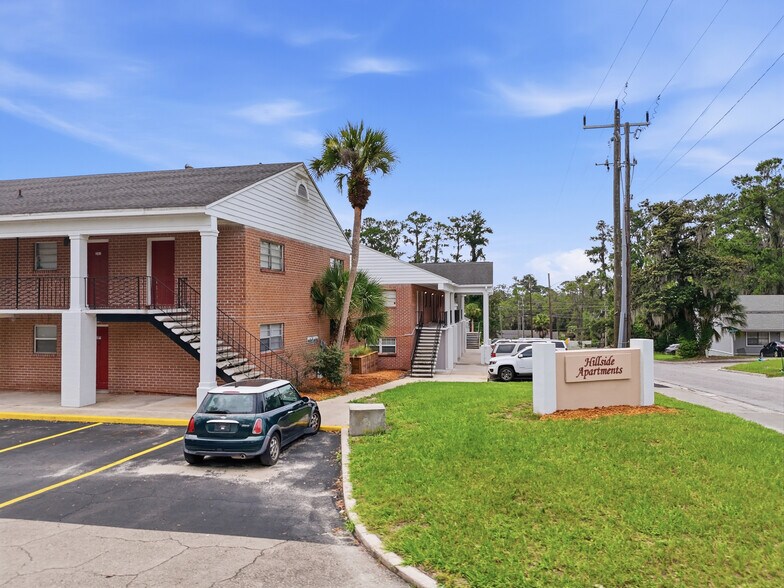 More Photos Of 781 SE Church St, Lake City Apartments For Sale