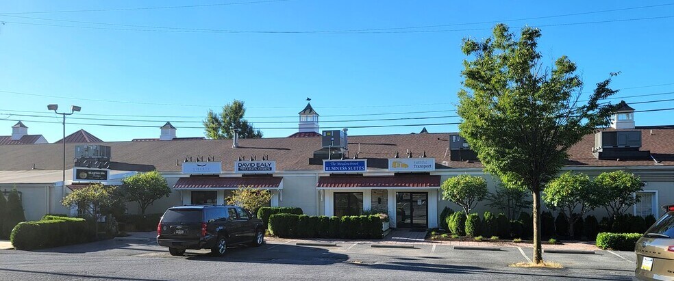 More Photos Of 345-215 W Main St, Leola Storefront Retail Office For Lease