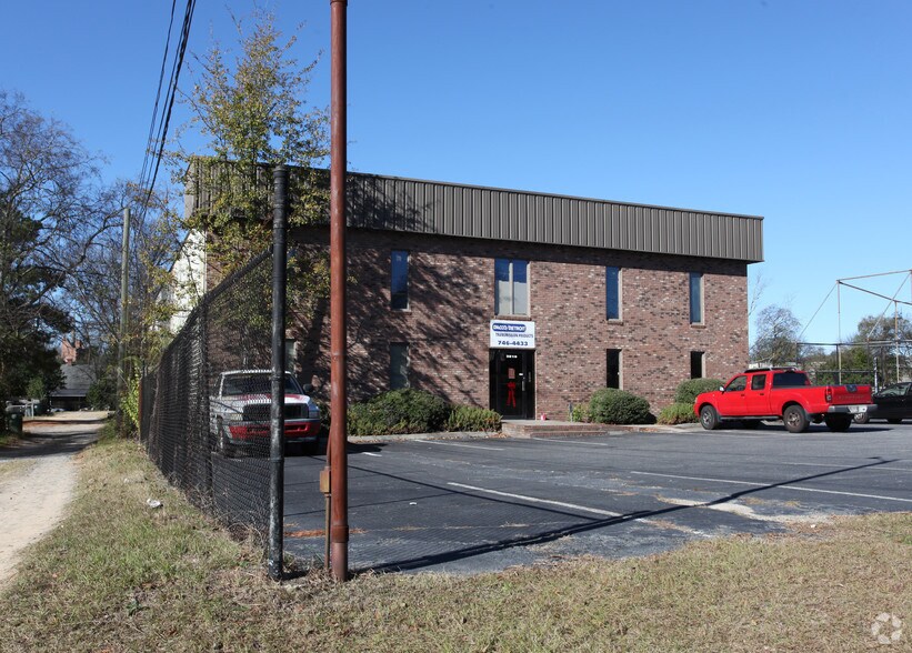 More Photos Of 3810 Lake St, Macon-Bibb Warehouse For Sale