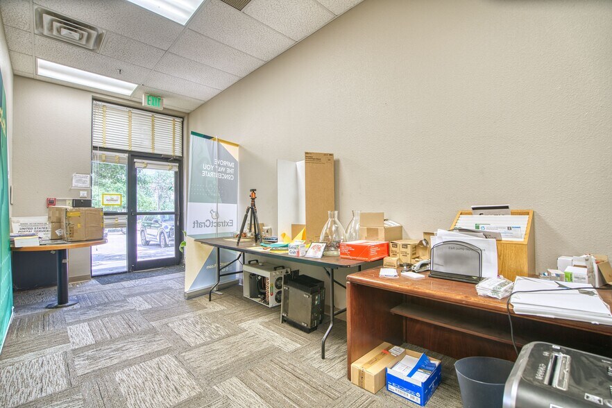 More Photos Of 105 S Sunset St, Longmont Light Manufacturing For Lease