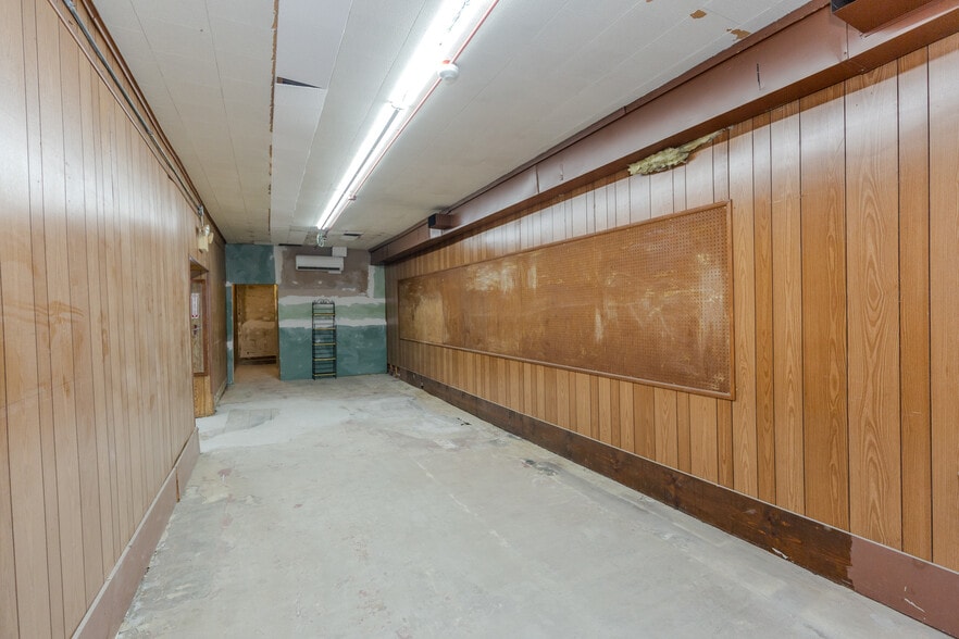 More Photos Of 1243 Main St, West Warwick General Retail For Sale