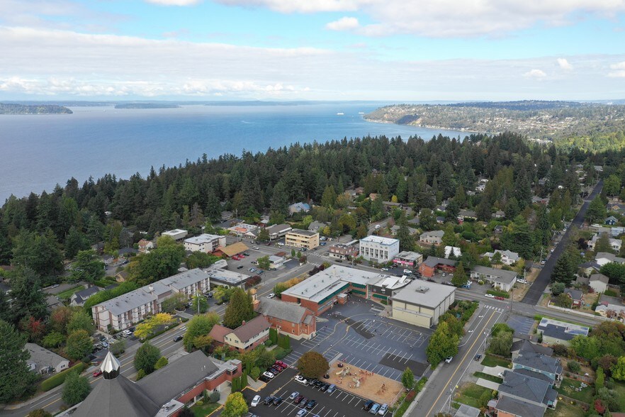 More Photos Of 2108 SW 152nd St, Burien Office For Lease
