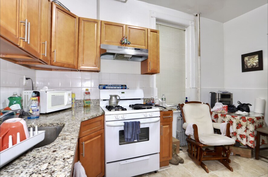 More Photos Of 2606 Central Ave, Union City Apartments For Sale
