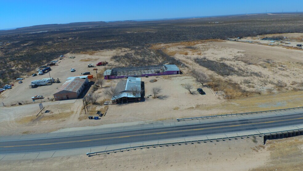 More Photos Of 1103 U.S. 385, Highway, Mccamey General Retail For Sale