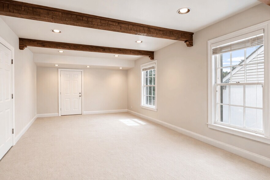 More Photos Of 413 E Iris Dr, Nashville Loft Creative Space For Sale