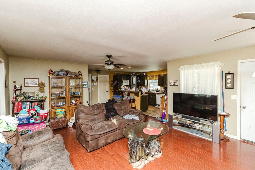 More Photos Of 1663 Georgia Rd, Humboldt Specialty For Sale