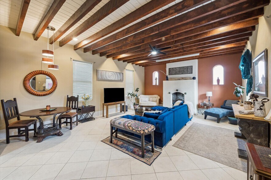 More Photos Of 614 Pine Gully Rd, Seabrook Apartments For Sale