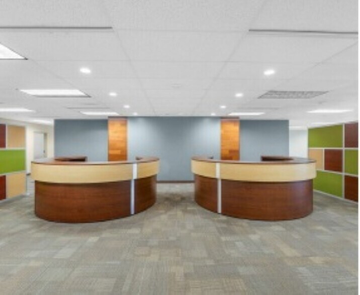 More Photos Of 3103 Executive Pky, Toledo Office For Sale