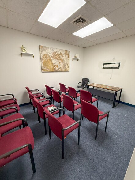 More Photos Of 8868 Belair Rd, Nottingham Medical For Sale