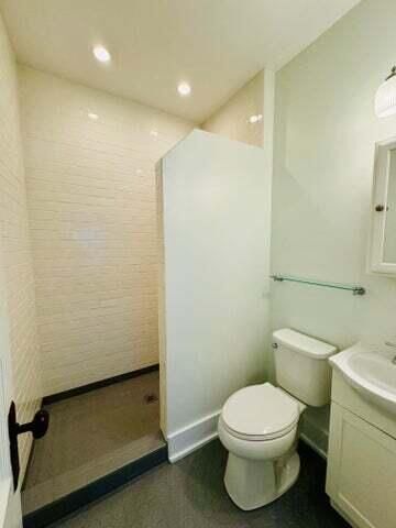 More Photos Of 787 Meeting St, Charleston Office Residential For Lease