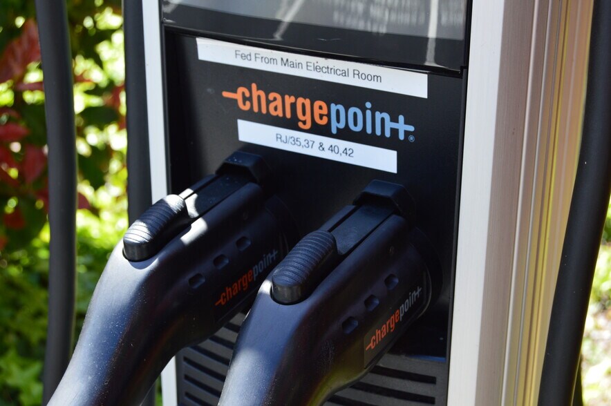 More Photos Of 5225 Hellyer Ave, San Jose Unknown For Lease