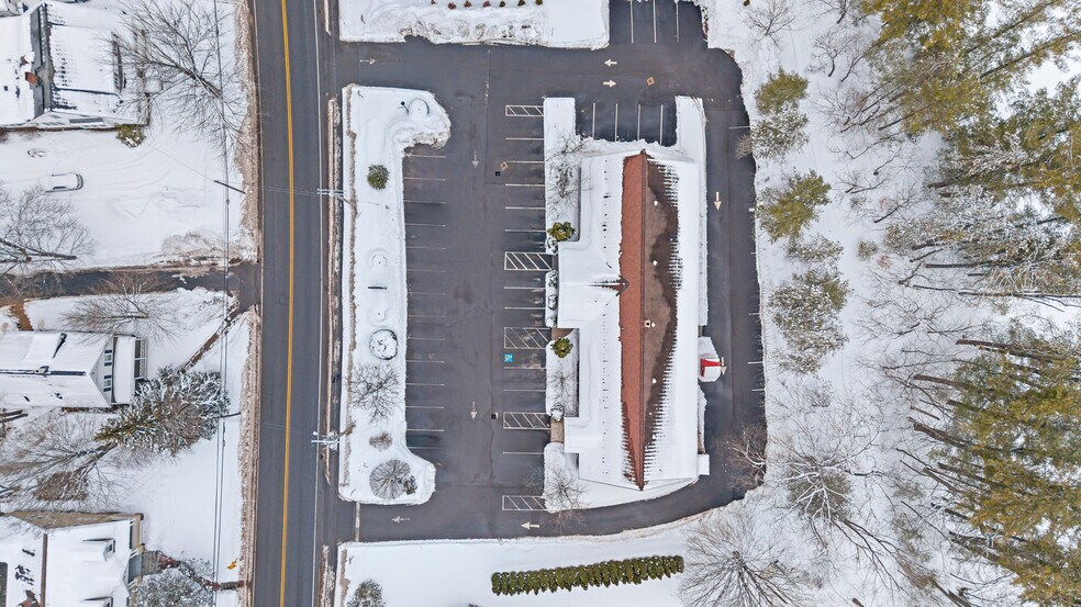 More Photos Of 89 S Mast St, Goffstown Office For Lease