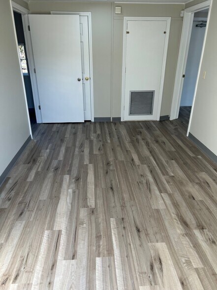 More Photos Of 528 E Main St, Gallatin Office For Lease