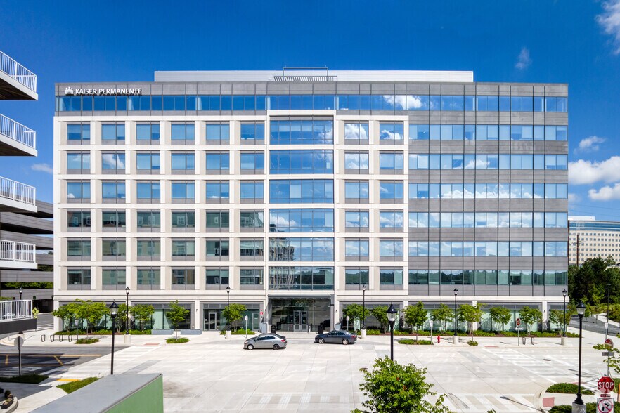 More Photos Of 4000 Garden City Dr, Hyattsville Office For Lease