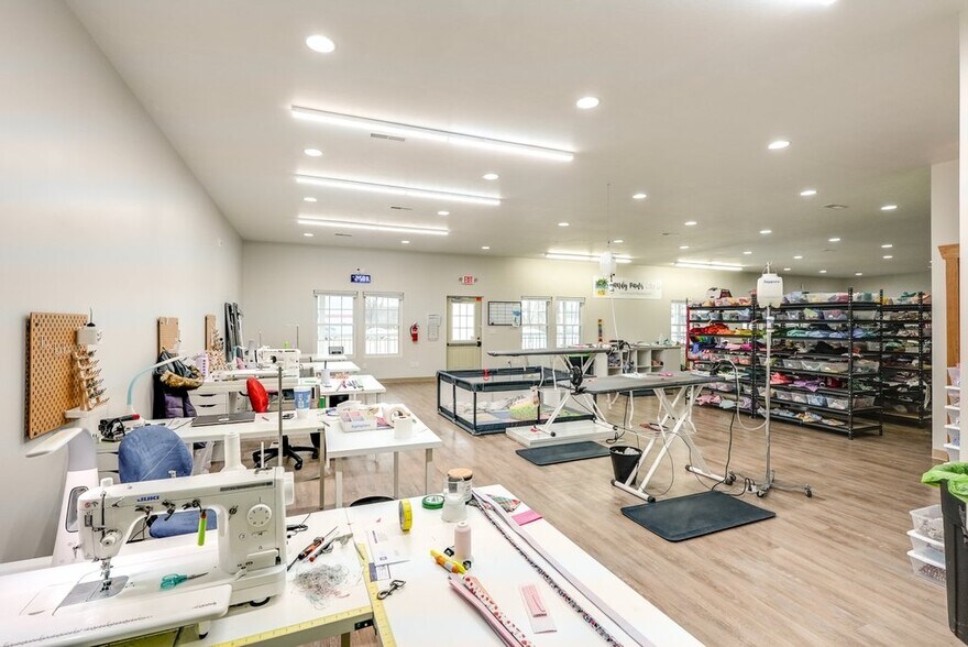 More Photos Of 2149 Wadsworth Rd, Norton Office For Sale