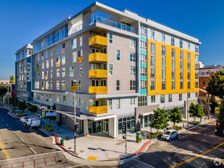 Primary Photo Of 424 W Pico Blvd, Los Angeles Apartments For Lease