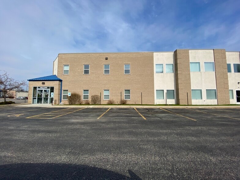 More Photos Of 11311 W Forest Home Ave, Franklin Distribution For Lease