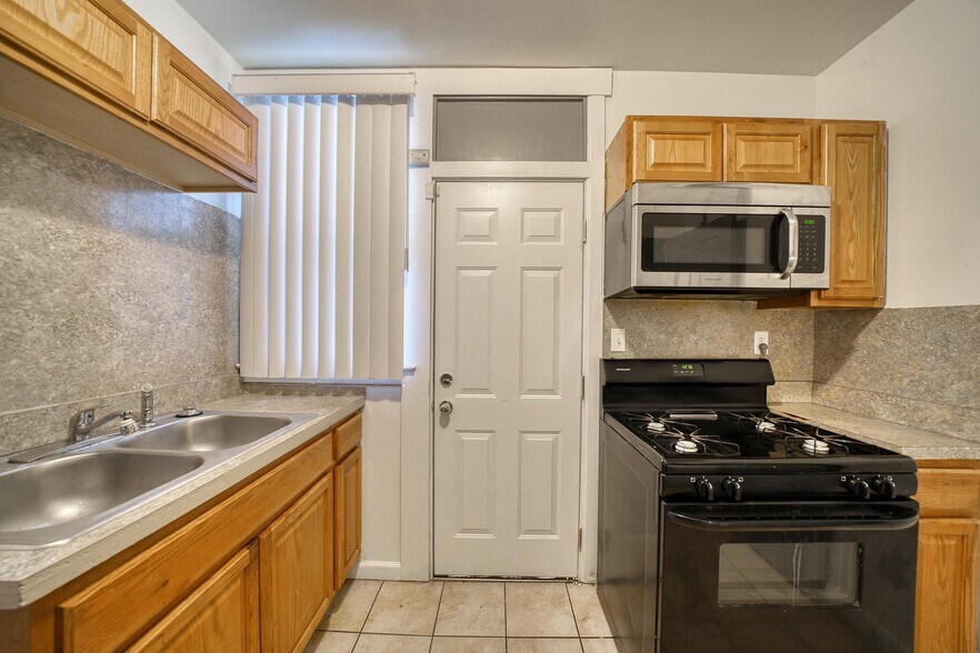 More Photos Of 1197 Virginia Park St, Detroit Apartments For Sale