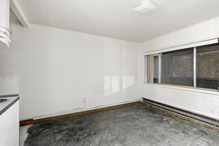 More Photos Of 1521 1st Ave NW, Great Falls Hotel For Sale