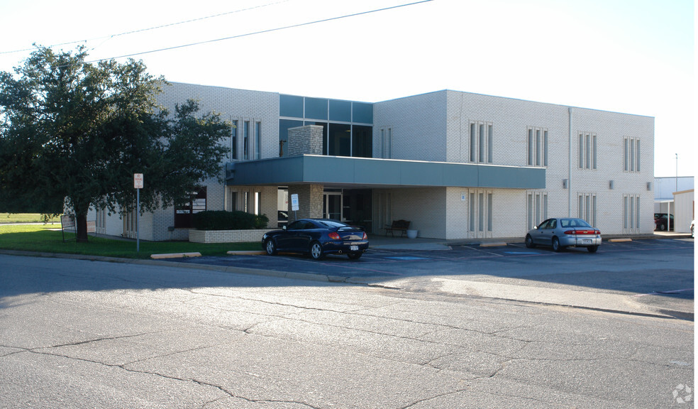 Primary Photo Of 2200 Smith Barry Rd, Pantego Office For Lease