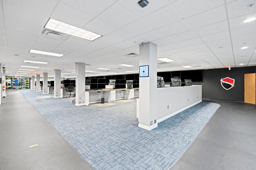 More Photos Of 2305 S Center Rd, Burton Office For Sale