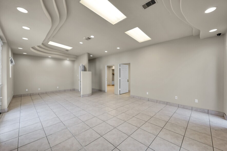 More Photos Of 32219 Tamina Rd, Magnolia Distribution For Lease