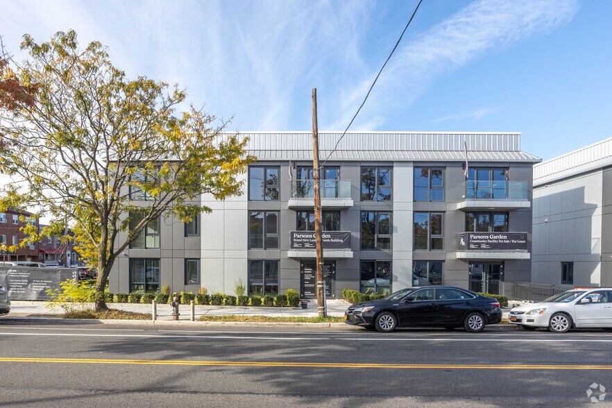 More Photos Of 15353 77th Ave, Flushing Medical For Lease