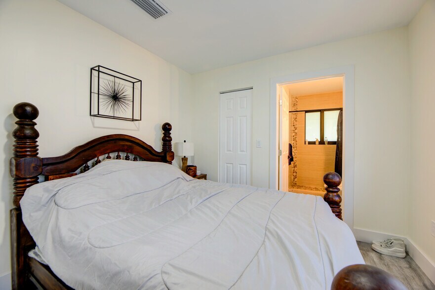 More Photos Of 742 NW 70th St, Miami Apartments For Sale