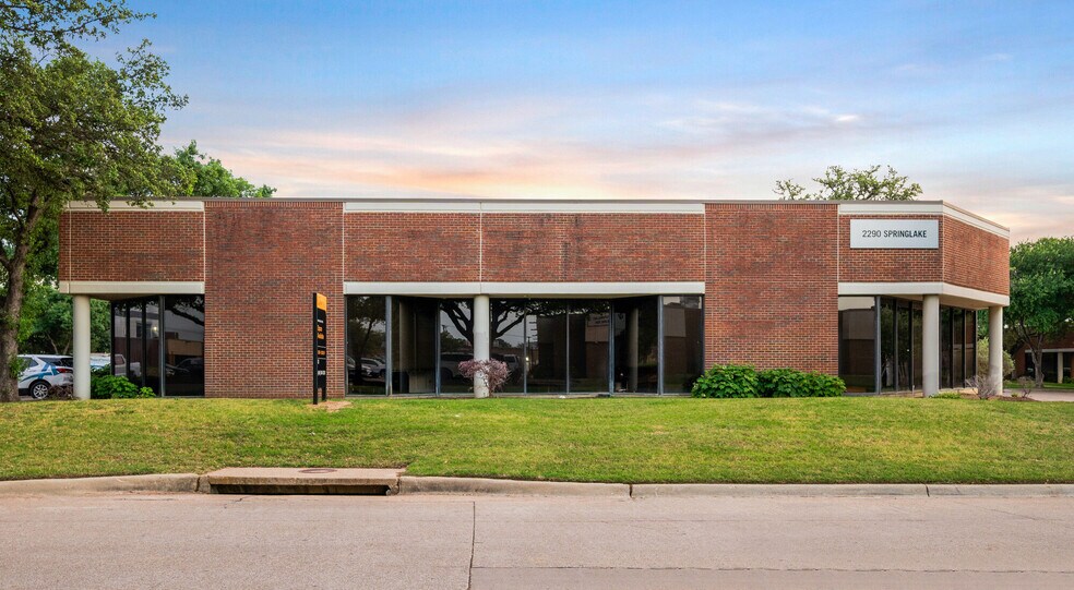 More Photos Of 2307 Springlake Rd, Farmers Branch Unknown For Lease