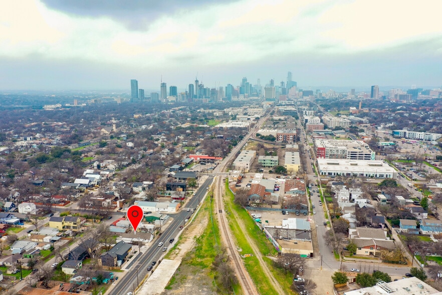 More Photos Of 2607 E 5th St, Austin Religious Facility For Sale