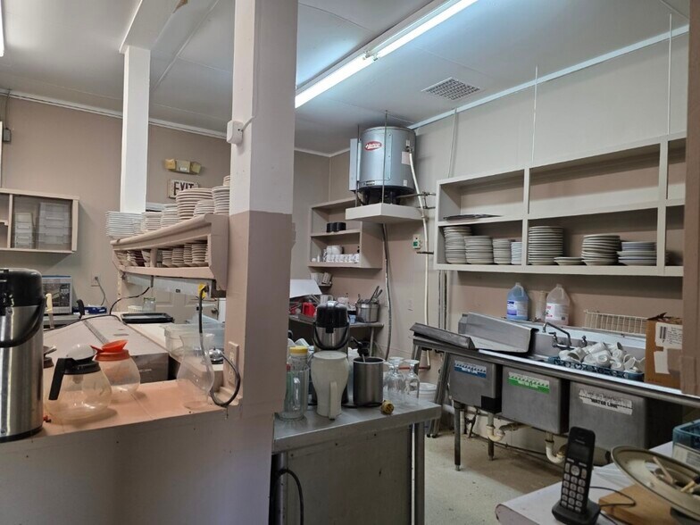 More Photos Of 182 Woodberry Rd Sw, Meadows Of Dan Hotel For Sale