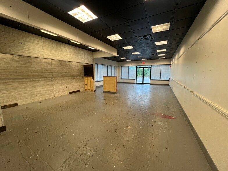 More Photos Of 13445-13501 Business Center Dr, Elk River Unknown For Lease