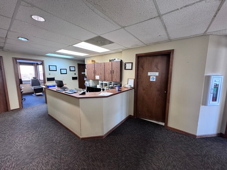 More Photos Of 1100 N Topeka St, Wichita Office For Sale