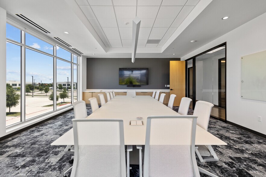 More Photos Of 8261 Belleview Dr, Plano Loft Creative Space For Lease