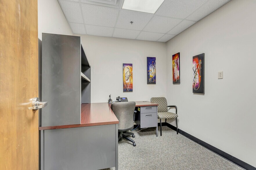 More Photos Of 2004 Hayes St, Nashville Medical For Lease