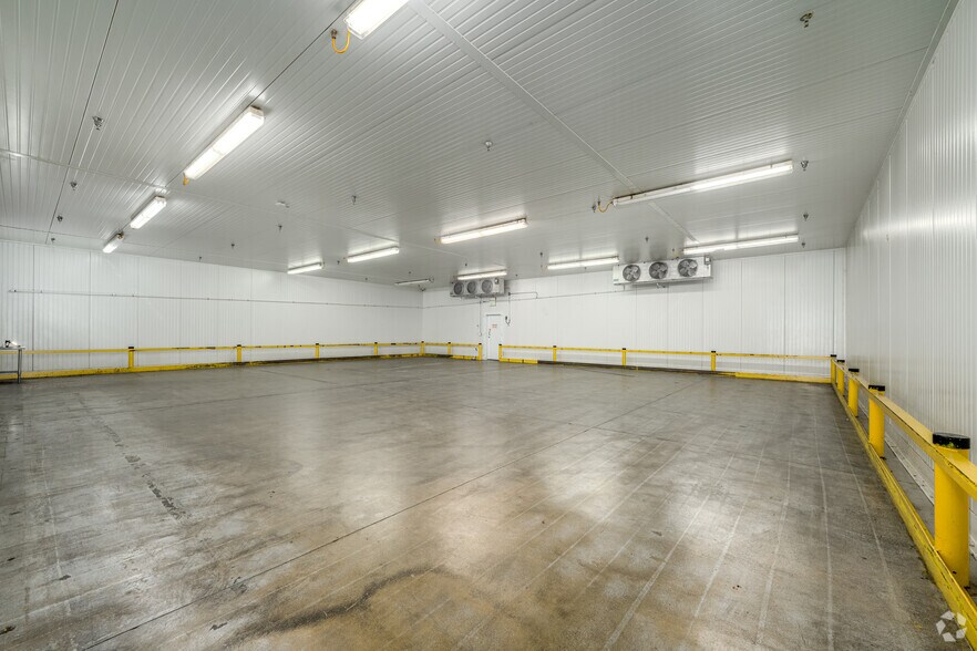 More Photos Of 2648 W Ramsey St, Banning Refrigeration Cold Storage For Sale
