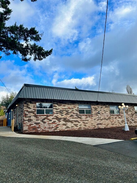 More Photos Of 14619 Purdy Dr NW, Gig Harbor Medical For Sale