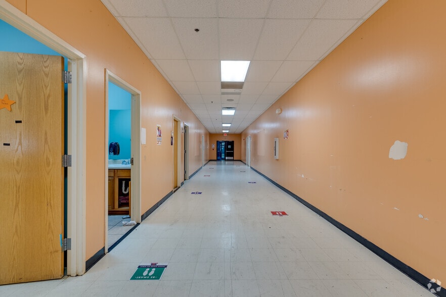 More Photos Of 280 S Memorial Dr, Tulsa Schools For Sale