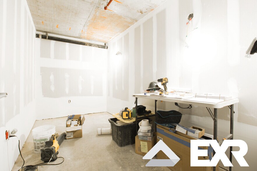 More Photos Of 11 Weirfield St, Brooklyn Apartments For Lease