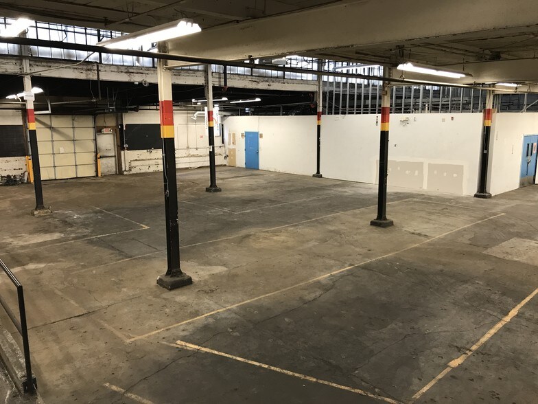 More Photos Of 2 Wilton Ave, Norwalk Freestanding For Lease